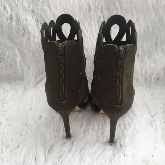 Shoedazzle | Olive Green Gladiators with heels - Picture 6 of 7
